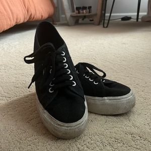 Black platform Supergas!